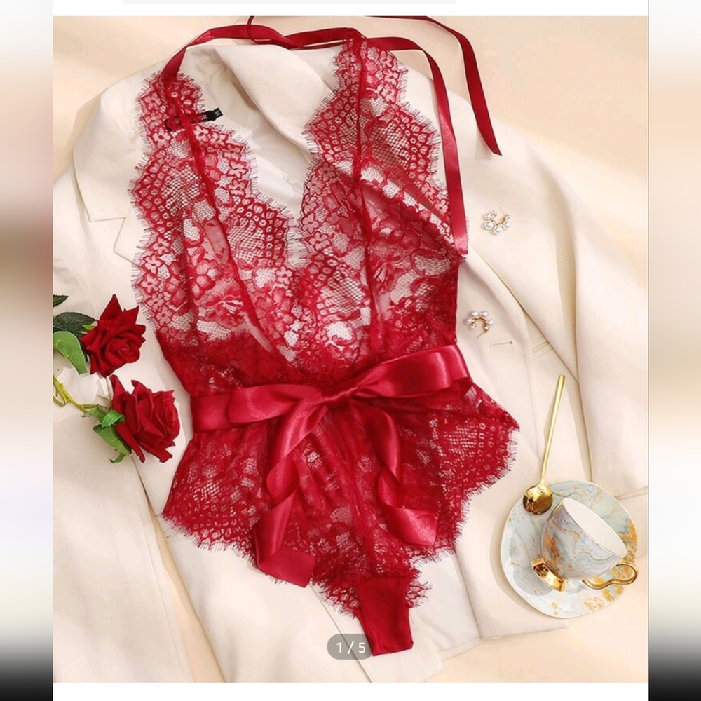 Floral Lace Halter Teddy bodysuit